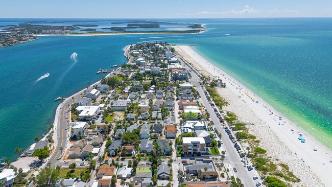 Building Photo - 113-112 12th Ave