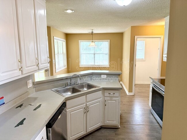 Building Photo - 545 Plantation Cove