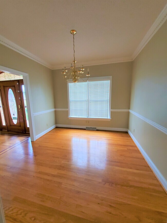 Building Photo - 178 Meadowbrook Cir