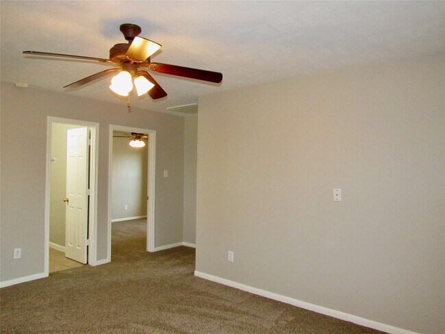 Building Photo - 21519 Ivory Gate Ln