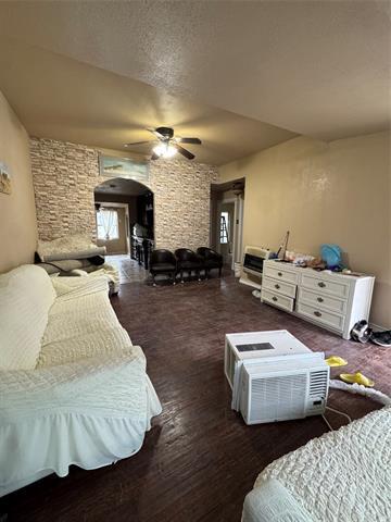 Building Photo - 2717 Avenue I