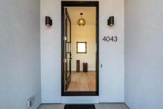 Building Photo - 4043 Serenbe St