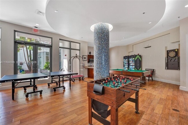 Building Photo - 1830 Radius Dr