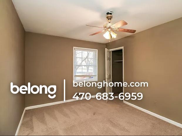 Building Photo - 1246 Elgin Way