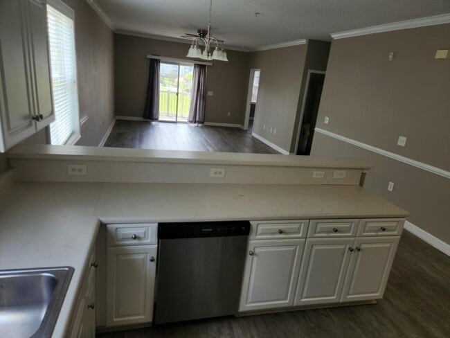 Building Photo - 302 Kiskadee Loop