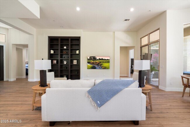 Building Photo - 8224 E Angel Spirit Dr
