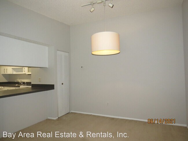 Building Photo - 2 br, 2 bath House - 6004-F Laketree Lane