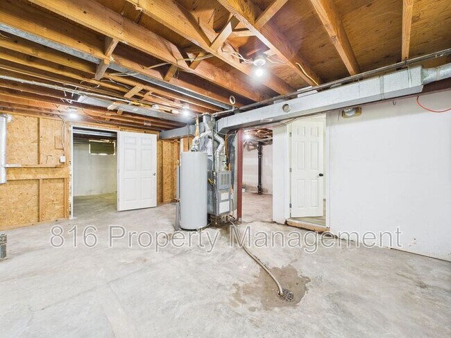 Building Photo - 11214 E Lexington Ave