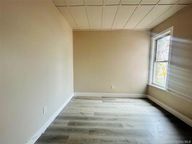 Building Photo - 2 Garden St