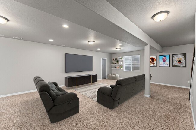 Building Photo - Beautifully Updated 4-Bedroom Home with Op...
