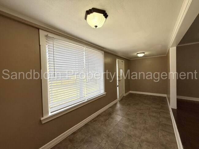 Building Photo - For Lease | Brookside | Available Now!