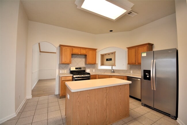 Building Photo - 9238 Clearwood Landing Blvd