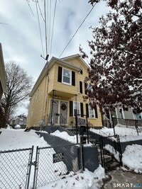 Building Photo - 18 Wilson St