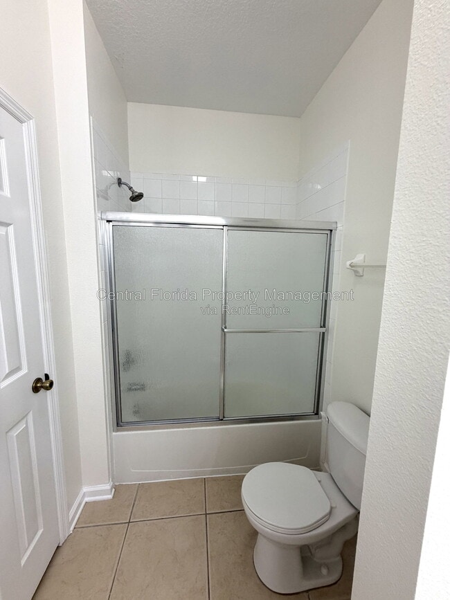 Building Photo - 6084 Stevenson Dr