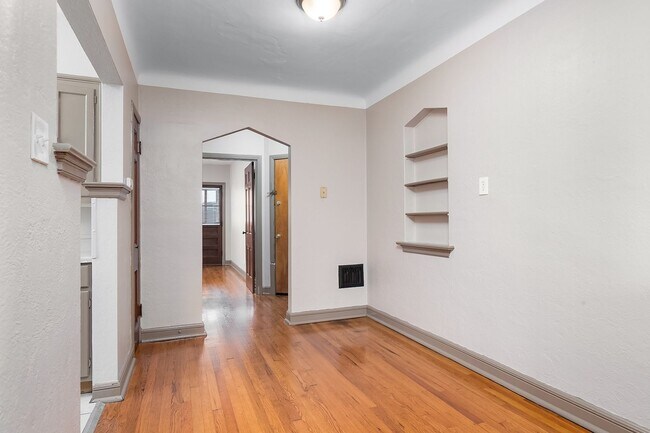 Building Photo - Northampton Non-Assumer