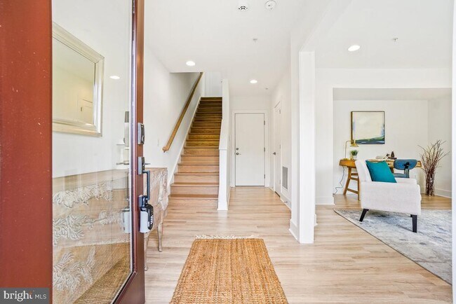 Building Photo - 3104 Royal Fern Pl