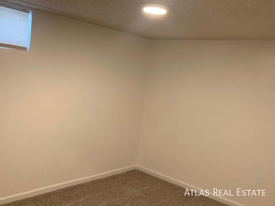 Building Photo - 12 Zenobia St