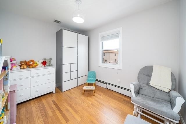 Building Photo - 25 Helen St