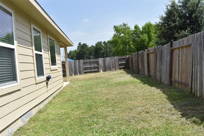 Building Photo - 20206 Sweet Magnolia Pl