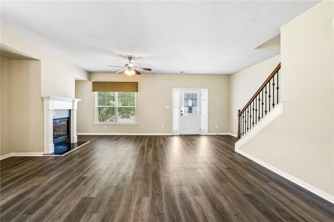 Building Photo - 771 Riverdance Dr