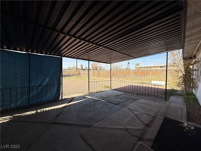 Building Photo - 2721 N Webster St