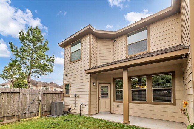 Building Photo - 8306 Columbia Forest Dr