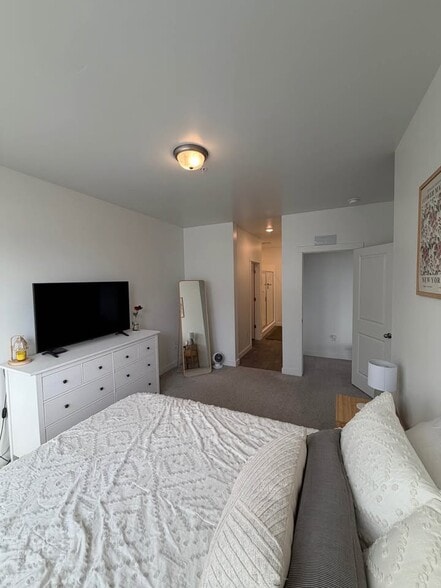 Building Photo - 8392 S Sky Mirror Ln