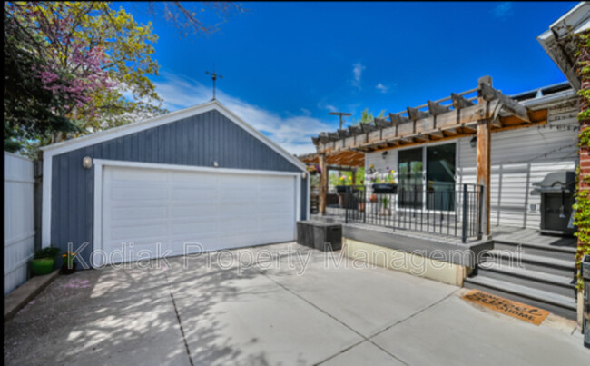 Building Photo - 2218 Wilmington Cir