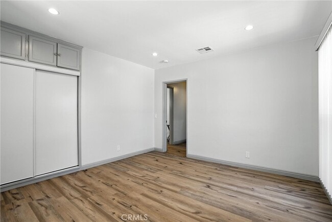 Building Photo - 10416 Fairgrove Ave