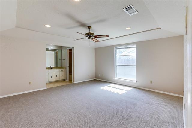 Building Photo - 7020 Stonybrooke Dr