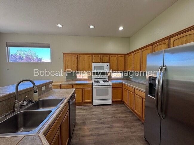 Building Photo - 1260 Flintwood Dr