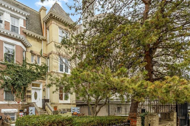 Building Photo - 1512 Park Rd NW