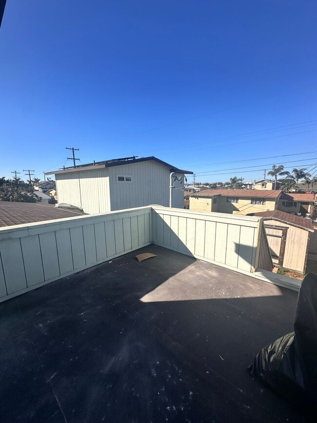 Building Photo - 352 Bonito Ave