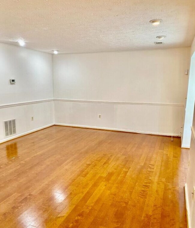 Building Photo - 6141 Sea Lion Pl