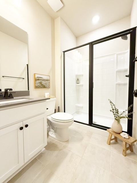 Building Photo - 2405 NE Waterlily Wy
