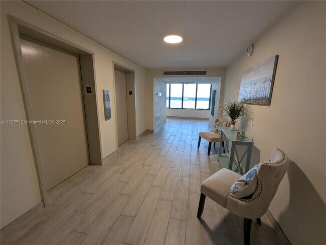Building Photo - 3051 S Atlantic Ave