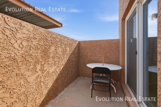 Building Photo - 20251 N 3rd Dr