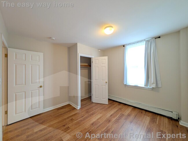 Building Photo - 288 Prospect St