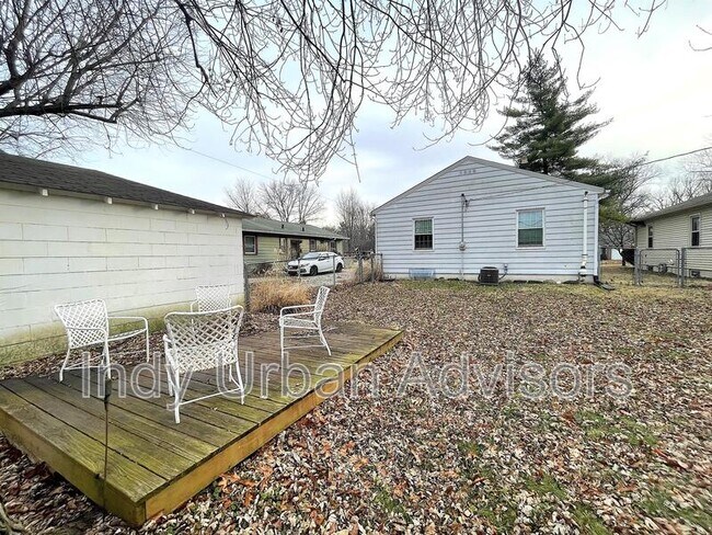 Building Photo - 5830 Ralston Ave