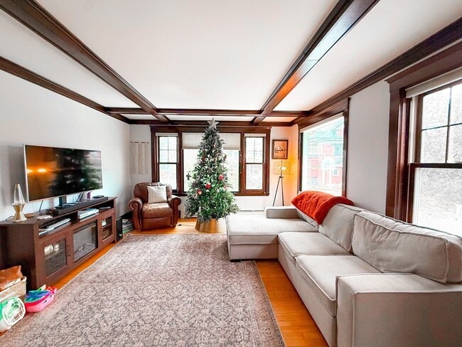 Building Photo - 66 Riverview Ave