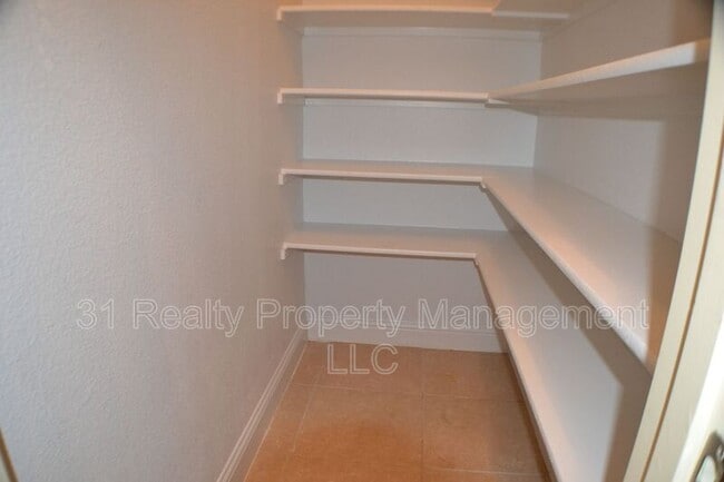 Building Photo - 6428 Abbotsford Dr