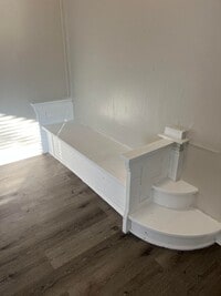 Building Photo - 1527 SW Mulvane St