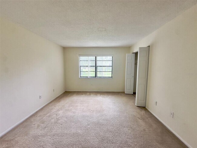 Building Photo - 3048 Eastland Blvd