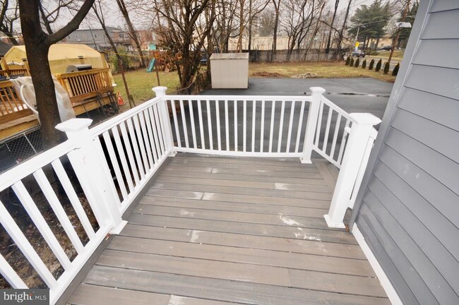 Building Photo - 601 Eldridge Ave