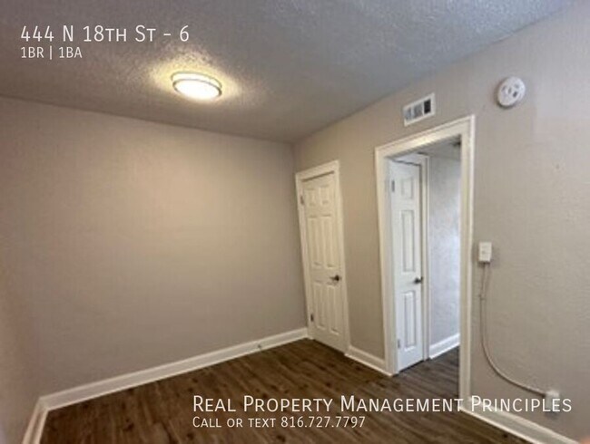 Building Photo - 444 N 18th St