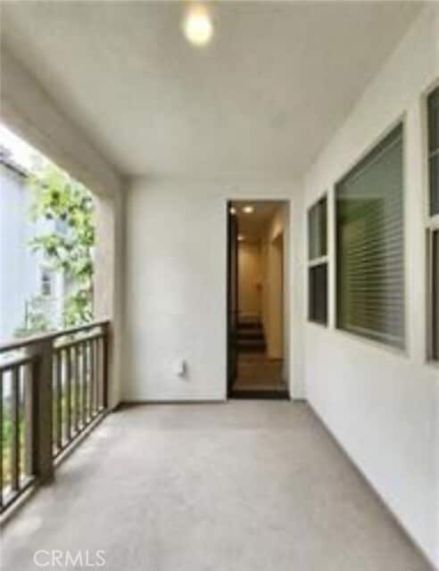 Building Photo - 336 Lantana Dr