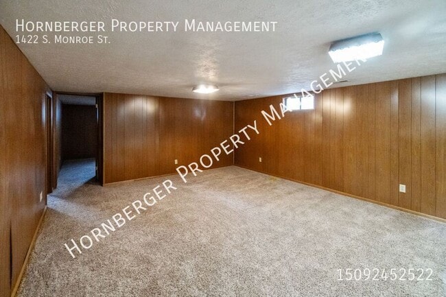 Building Photo - 1422 S Monroe St