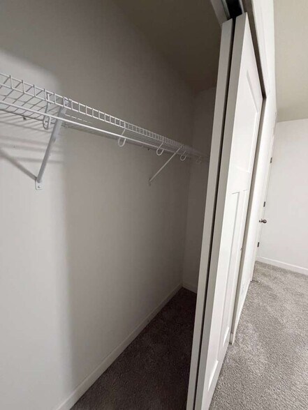 Building Photo - 10604 Heron Ave S