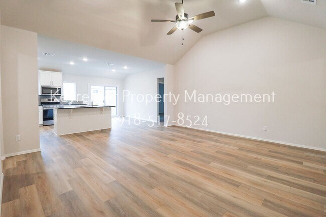 Building Photo - 4 Bed 3 Bath New Construction Simmons Home at Pine Valley Ranch