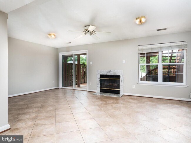Building Photo - 3766 Tonbridge Pl